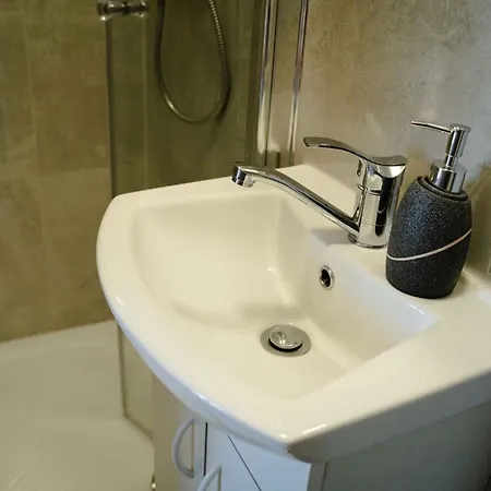 In - Sibenik Riviera 36430 Primošten